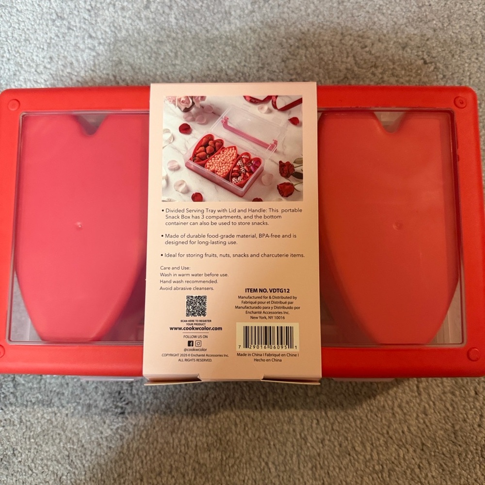 CWC Pink Snack Box - hearts - Picture 2 of 2